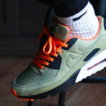 nike flyknit running shoes with velcro by AJ4 Olive Green (couv)