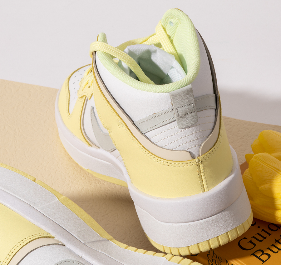 Nike Wmns Dunk High blanche et jaune pastel (4)