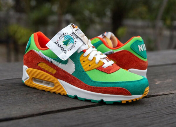 Nike AM90 SE AMRC Running Club Pack Roma Green DC9336-300