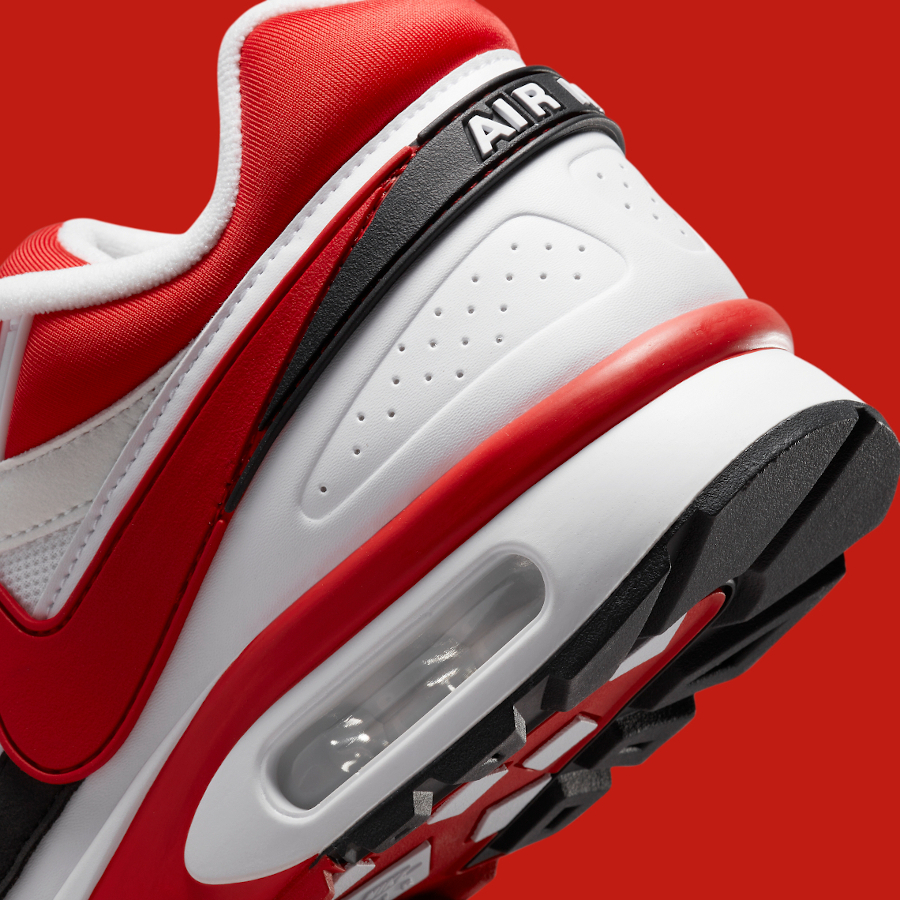 Nike Air Classic BW blanche rouge et noire (7)