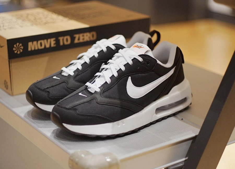 Que vaut la Nike Air Max Dawn Black White Noir Blanc Sommet