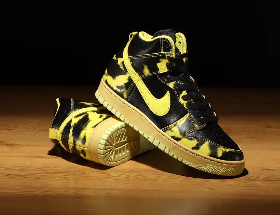 Nike Dunk Hi 85 noire et jaune dd9404-001 (1)