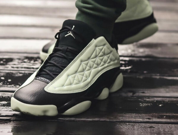 jordan 13 low on feet