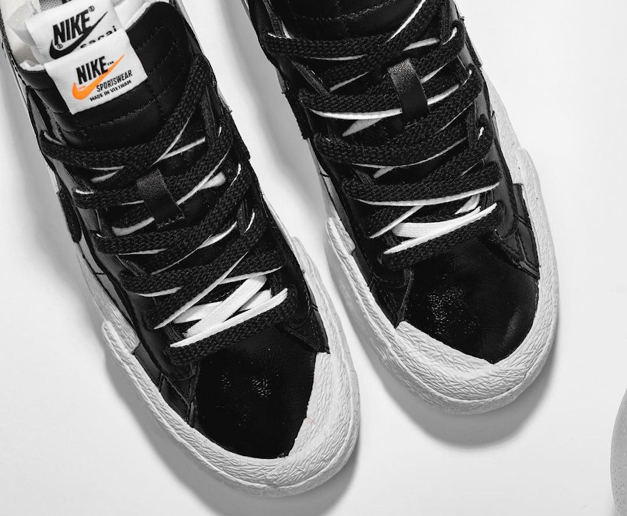 Chitose Abe x Nike Blazer Low en cuir brillant noire (2)
