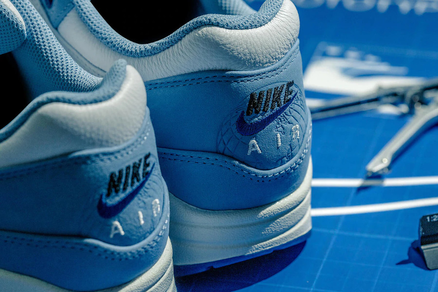 Nike Air Max 1 White Dark Marina Blue Leche Blue (4)