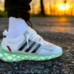 Adidas Ultra Boost blanche et vert pastel GZ3679 (1)