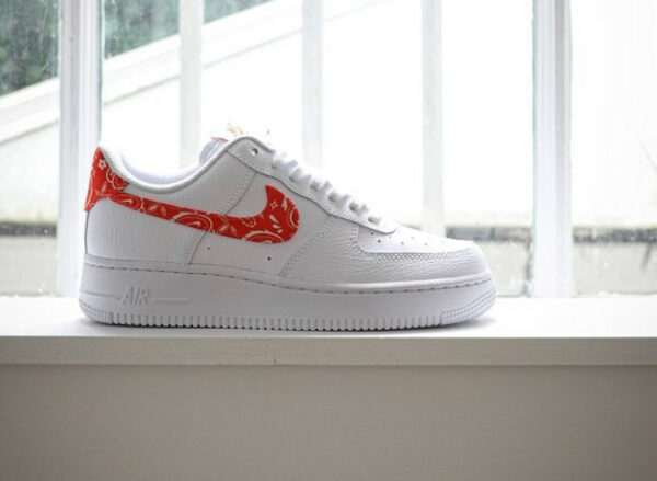 Nike AF1 Low Orange Paisley Bandana DJ9942 102 600x439