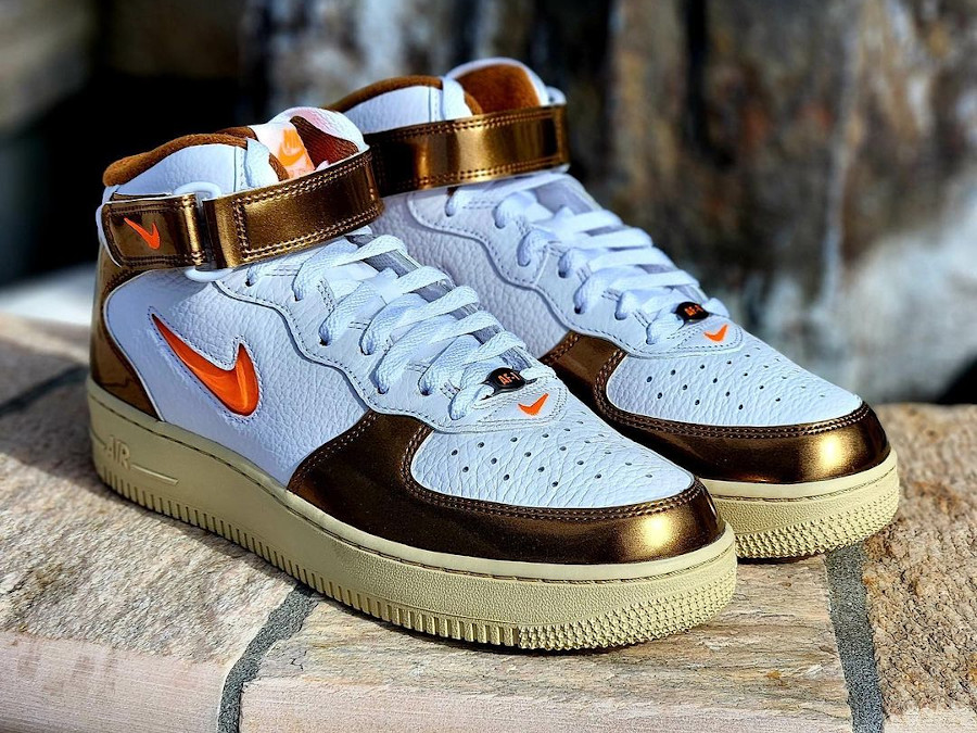 Nike AF1 Mid QS Jewel Swoosh Ale Brown DH5623 100