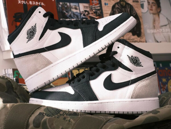 AJ1 Bleached Coral 'Stage Haze' 555088-108