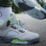 AJ5 Green Bean 2022 Sliver Flint Grey 3M Reflective DM9014-003 (couv)