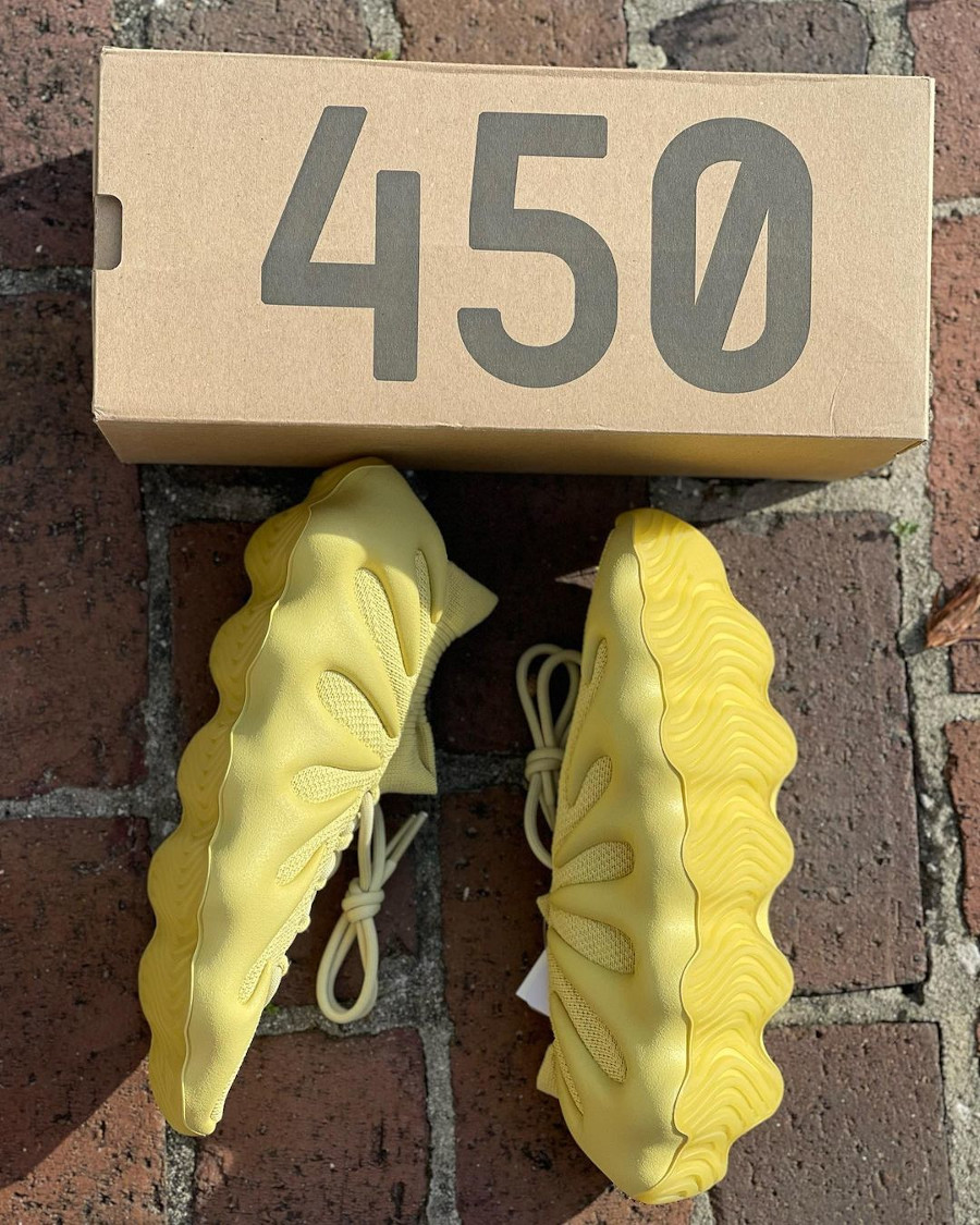 Adidas Yeezy 450 jaune pastel (1)