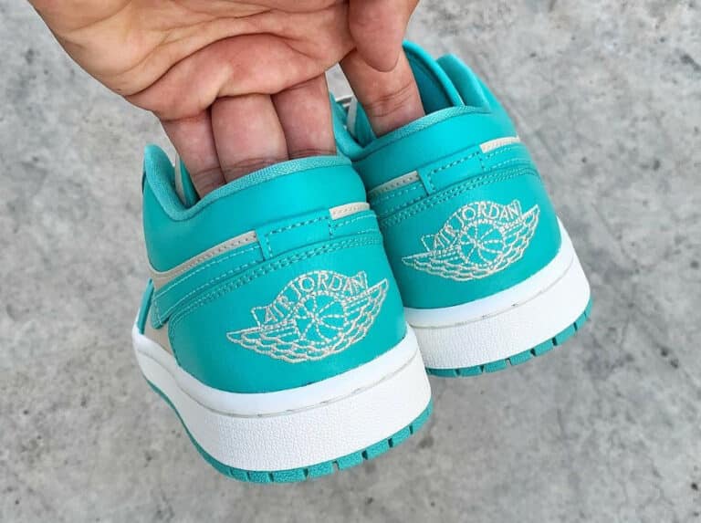 teal aj1
