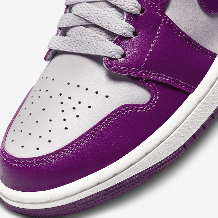 Air Jordan 1 Mid Wmns grise et violette (3)