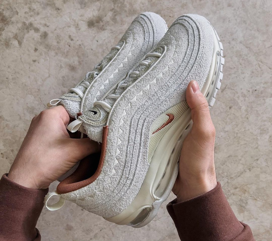 Nike Air Max 97 by You beige (triangle) (2)
