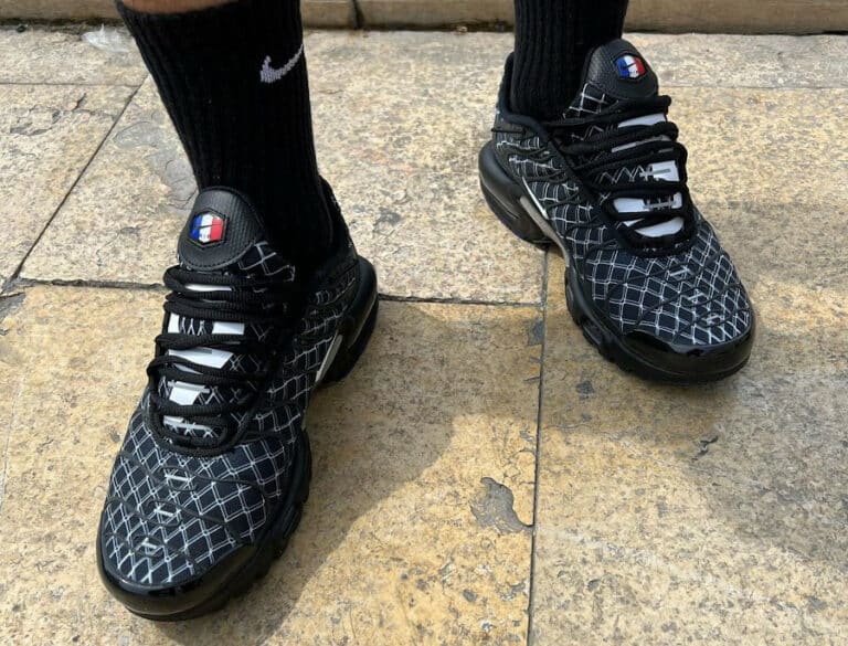 Nike Air Max Plus TN1 Saint Denis '93' (DV3194-001) - Sneakers-actus