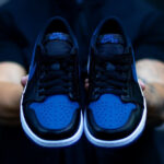 Air Jordan 1 Low noire et bleu foncé (2)