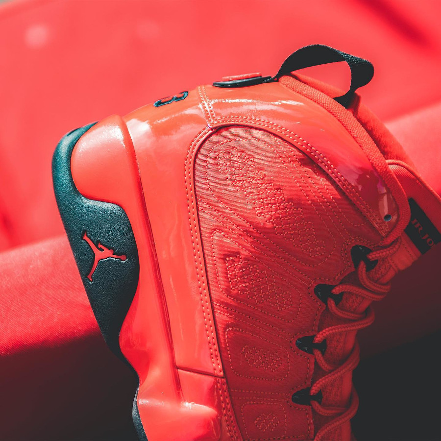 Air Jordan 9 Retro en cuir brillant rouge (6)