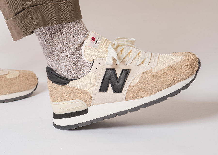 New Balance 990 V1 TS blanche et beige (6)