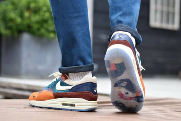 air max 1 kasina on feet