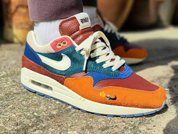 Nike Air Max 1 Canard Mandarin on feet (4)