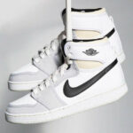 Air Jordan 1 AJKO blanche et noire (1)