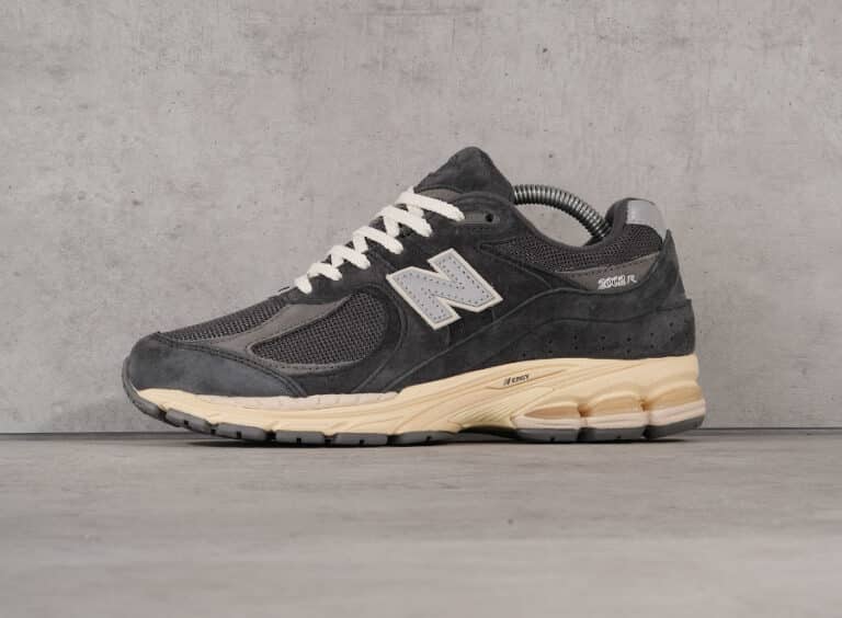 New Balance 2002R M2002RHO Phantom Magnet