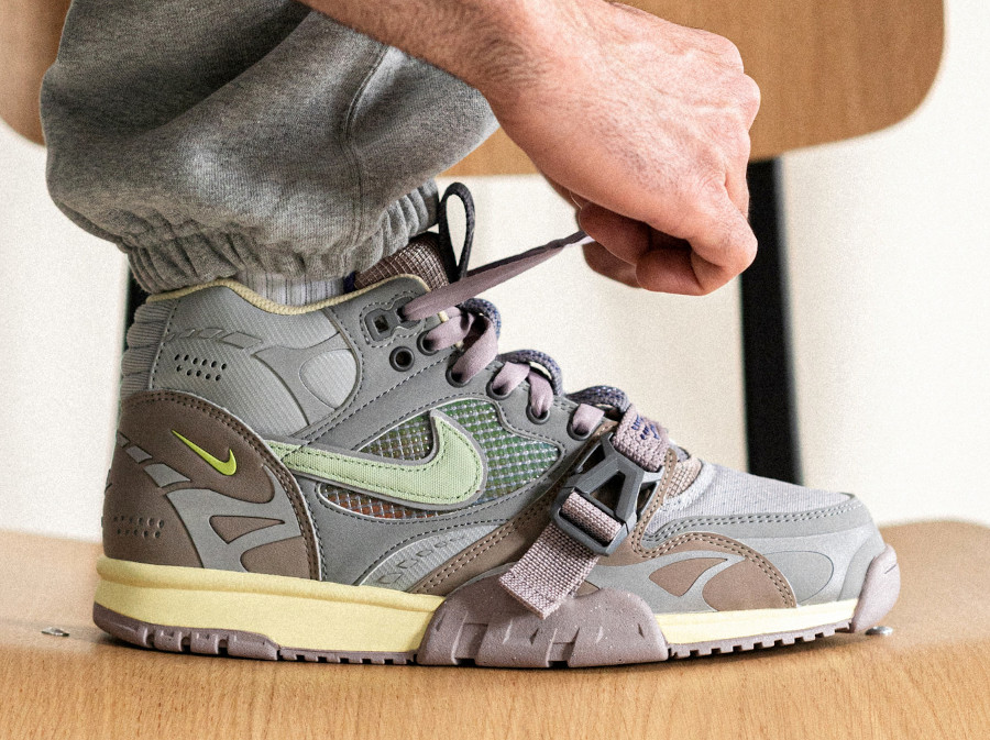 Nike Air Trainer 1 SP Light Smoke Grey and Honeydew pas cher