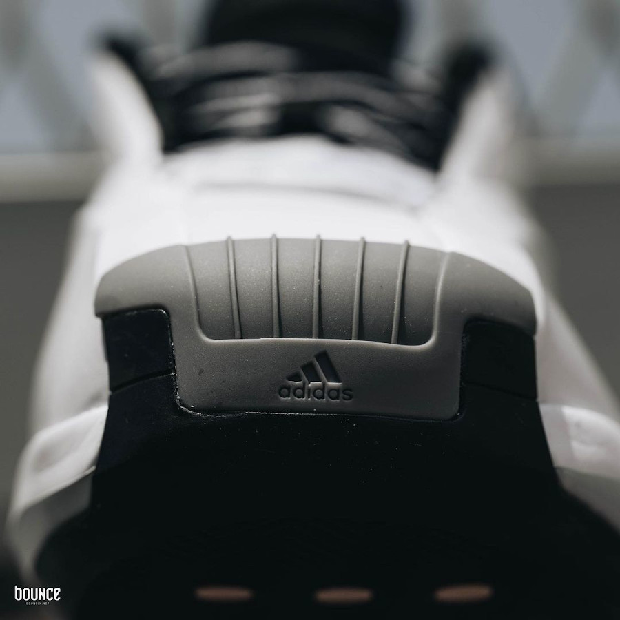 Adidas Crazy 1 22 blanche et noire (2)