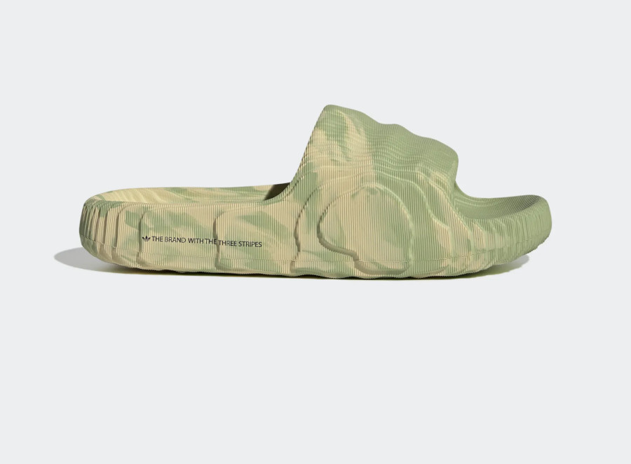 Adilette 22 Magic Lime Desert Sand