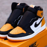 Air Jordan 1 jaune et noire 2022 (couv)