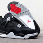 Air Jordan 4 en tissu noir (4)