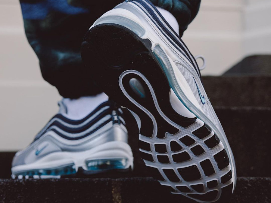 Nike deals 97 argent