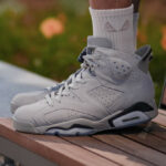 Air Jordan 6 grise et bleu marine on feet