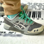 Asics Graphic SS Top 110423 0273 recyclée grise beige (5)