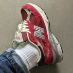 New Balance 990v3 violette on feet (1)