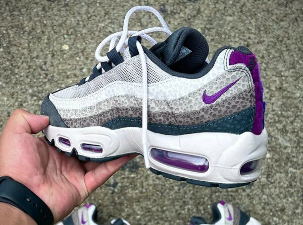 Nike Air Max 95 Animal grise et violette couv 600x447