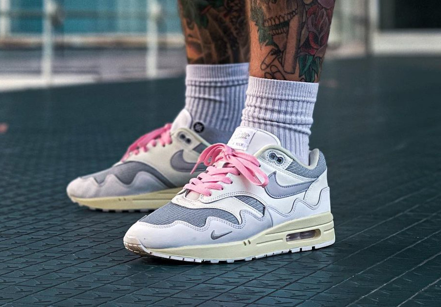 Patta x Nike Air Max 1 Wave White and Metallic Silver @luke_odinson87 (couv)