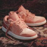 Air Jordan 1 basse en velours rose (8)