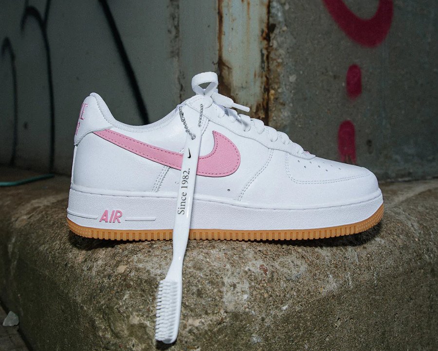 Nike Air Force basse COTM blanche rose (1)