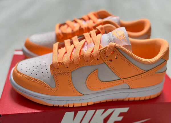 Nike Dunk Low blanche et rose saumon (5)