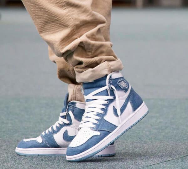 Comment portent-elles leur Air Jordan 1 High OG Denim