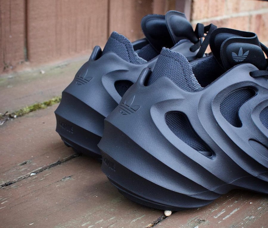 Adidas Adifoam Quake noire et grise (4)