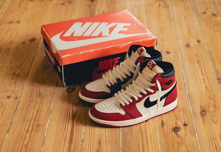 Air Jordan 1 montante varsity rouge voile et noire (6)