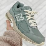 New Balance 2002R vert pistache foncé (1)