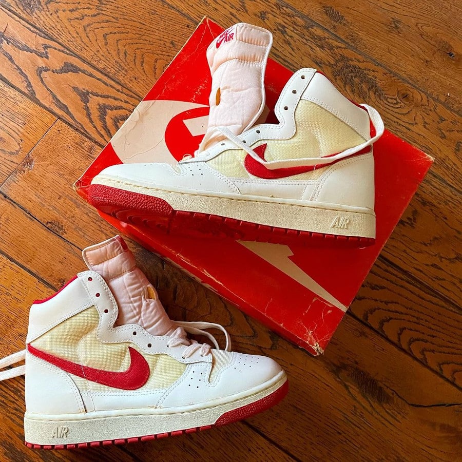 Nike Air Train High blanche et rouge @vintagecollector78