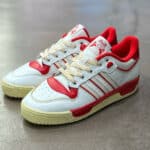 Adidas Rivalry Low blanc crème et rouge (4)