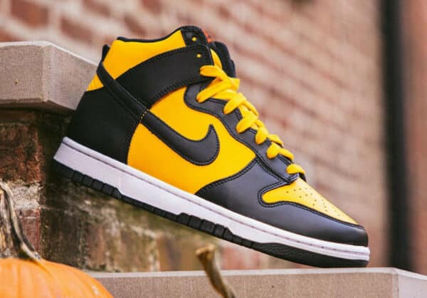 Nike Dunk montante noire jaune et rouge 2022 (2)