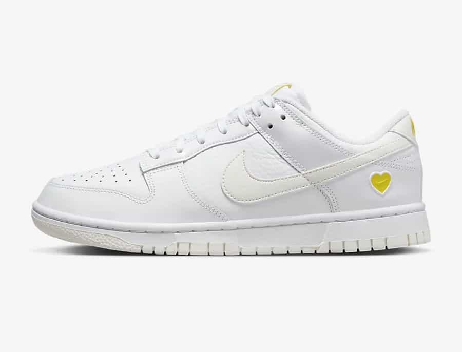 Nike Dunk Low Yellow Heart