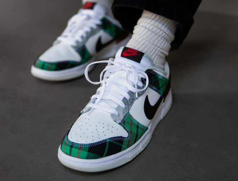 Nike Dunk Low en tissu écossais 2023 on feet (2)