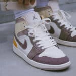 Air Jordan 1 Mid Voile Pierre fossile Or céleste (couv)